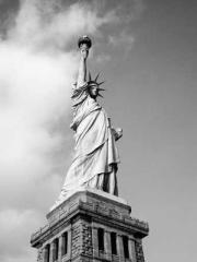 lt;lt;lt;The Peerles